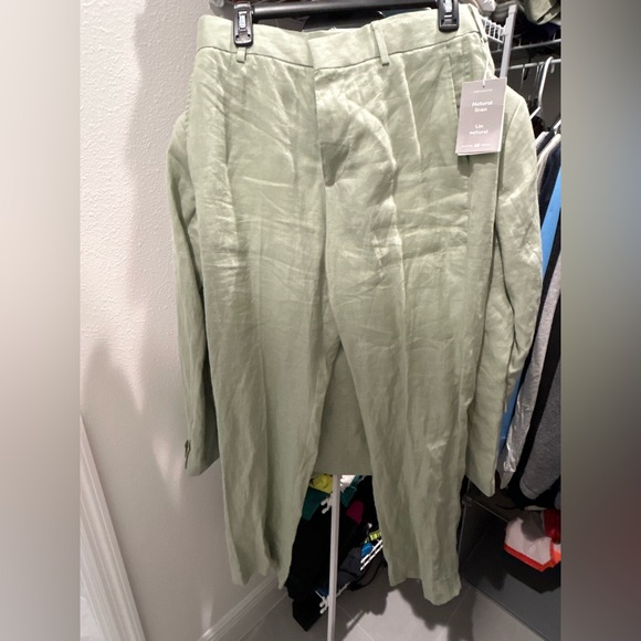 Men’s sage green linen suit - Picture 6 of 9